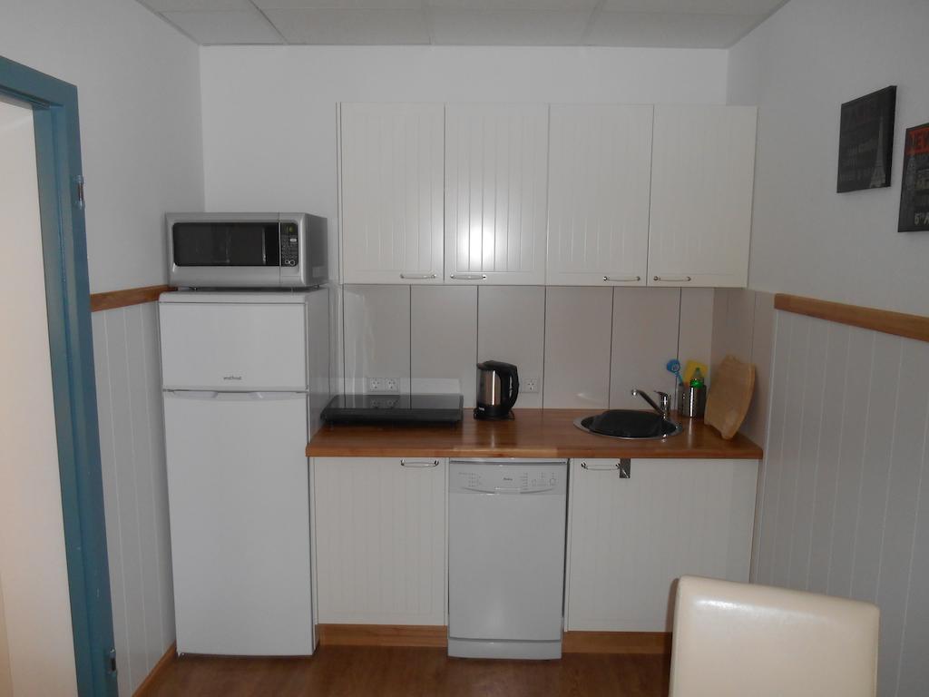 Warum Ins Hotel Некарзулм Екстериор снимка